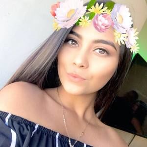 Meet your Posher, Leslie